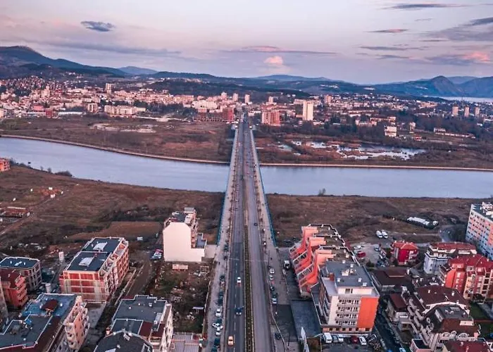 Arda Riverside 公寓